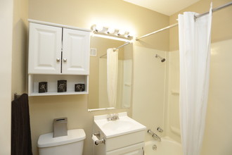 Brownstone Apartments in Overland Park, KS - Building Photo - Interior Photo