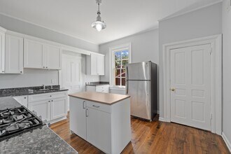 239 W Lafayette Ave in Baltimore, MD - Building Photo - Building Photo