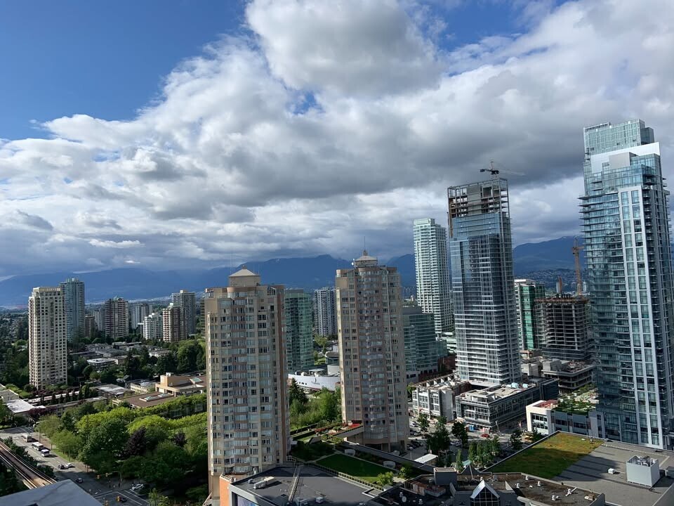 6461 Telford Ave in Burnaby, BC - Building Photo