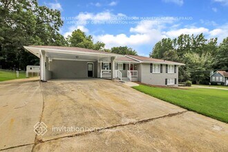 3753 Briarcliff Dr in Douglasville, GA - Foto de edificio - Building Photo