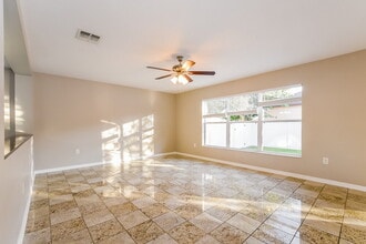 1552 Truscott Ct in Mount Dora, FL - Building Photo - Building Photo