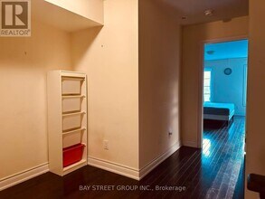 51 Hargrave Ln in Toronto, ON - Building Photo - Building Photo