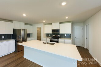 140 Brentwood Dr in Statesville, NC - Building Photo - Building Photo