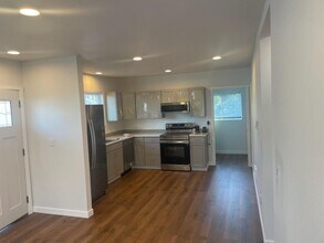 405 Williams Ave N in Renton, WA - Building Photo - Building Photo