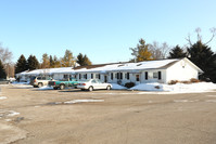 Western Pines in Flint, MI - Building Photo - Building Photo