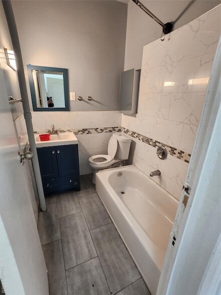 308 Hooper St in Brooklyn, NY - Building Photo - Building Photo