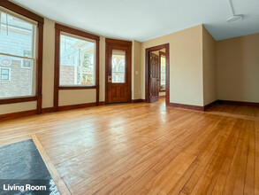 2613 Bryant Ave S, Unit 2613 Bryant Ave S - FL1 in Minneapolis, MN - Building Photo - Building Photo