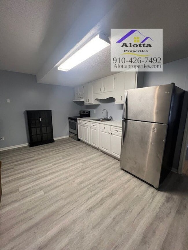 property at 3250 Willard Dr