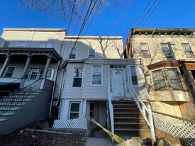 40 Lincoln St in Jersey City, NJ - Building Photo