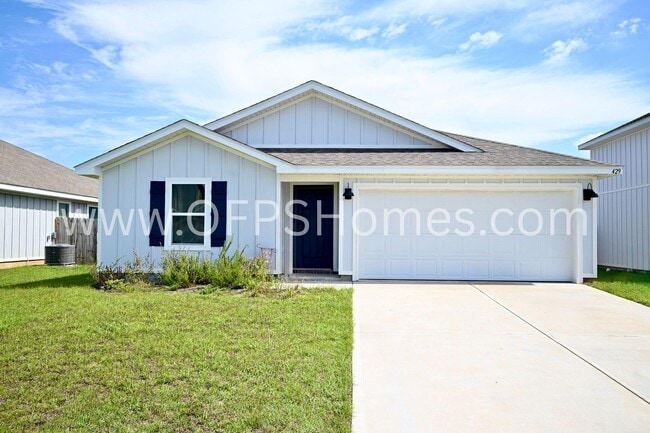 429 Scarborough St in Crestview, FL - Building Photo - Building Photo