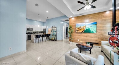 320 Homer Ave S in Lehigh Acres, FL - Building Photo - Building Photo