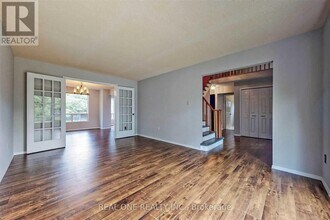 41 Meyer Cir in Markham, ON - Building Photo - Building Photo