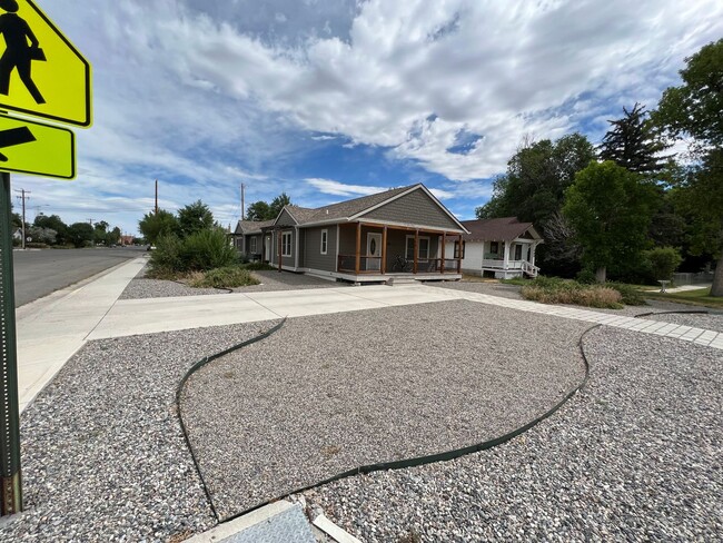 409 S Broadway Ave in Riverton, WY - Building Photo - Building Photo
