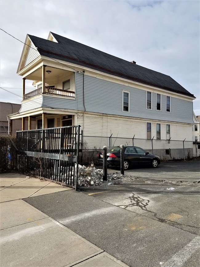 409 Delaware Ave in Albany, NY - Building Photo - Building Photo