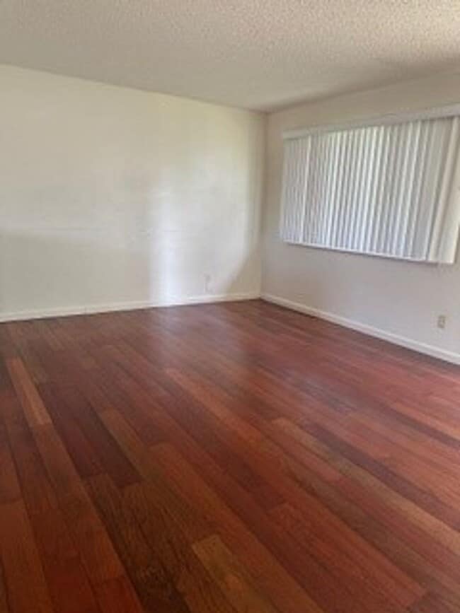 112 S M St in Lompoc, CA - Building Photo - Building Photo