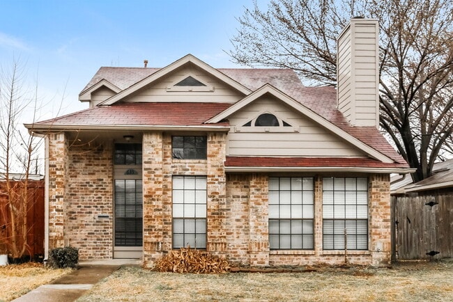 property at 635 Las Brisas Dr