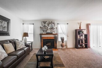 Eaglerock Village Apartments in Wichita, KS - Foto de edificio - Interior Photo