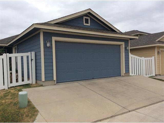 916 Alamo Plaza Dr in Cedar Park, TX - Building Photo - Building Photo