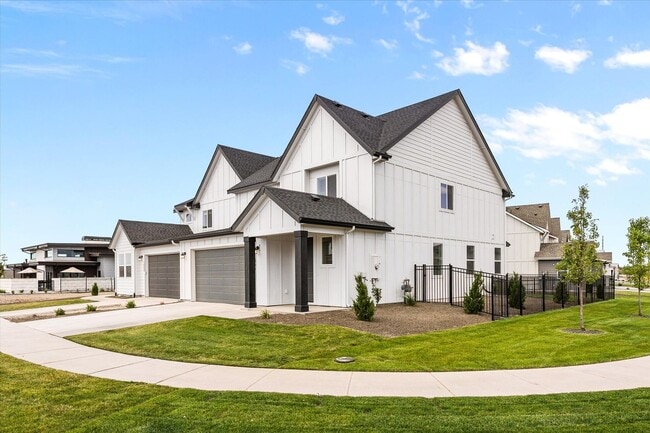1845 N Black Cyprus Ave in Eagle, ID - Foto de edificio - Building Photo
