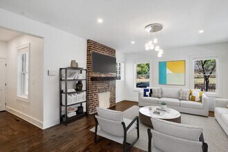 564 Parkway Dr NE in Atlanta, GA - Building Photo - Building Photo