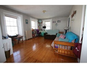 122 Elm St-Unit -D in Millbury, MA - Building Photo - Building Photo