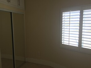 8235 San Fernando Rd, Unit 8235 #1 in Sun Valley, CA - Foto de edificio - Building Photo
