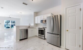 3526 Twisted Tree Ln in Jacksonville, FL - Building Photo