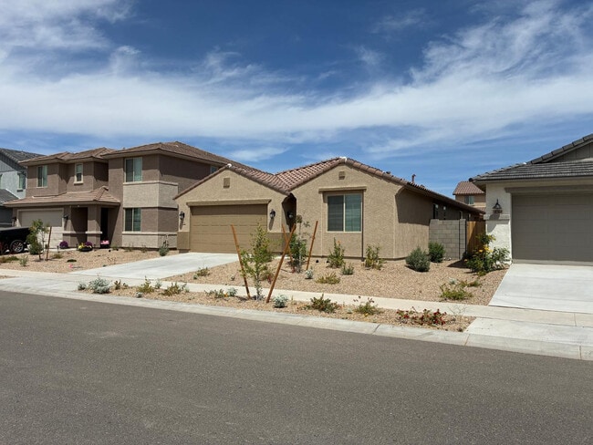 18372 W Villa Chula Ln in Surprise, AZ - Building Photo - Building Photo