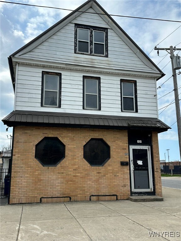 property at 69 Fulton St