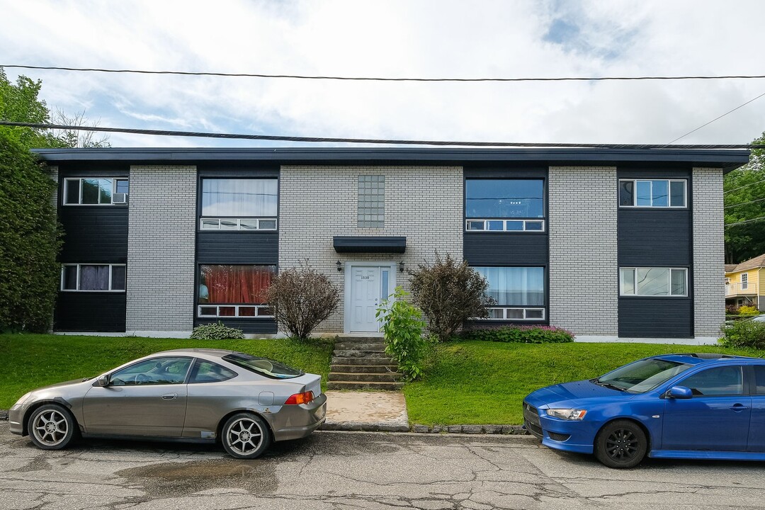 1530 Lalemant St in Sherbrooke, QC - Building Photo