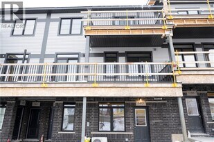 142 Oat Ln in Kitchener, ON - Building Photo