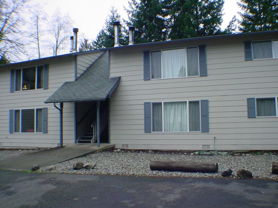 Twin Cedars I in Bonney Lake, WA - Foto de edificio