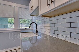 1005 SE 27th Ave in Portland, OR - Building Photo - Building Photo