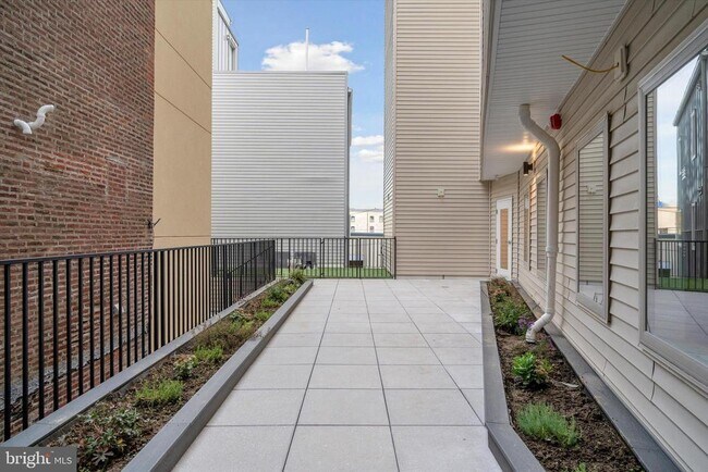 1643 N 2nd St in Philadelphia, PA - Foto de edificio - Building Photo