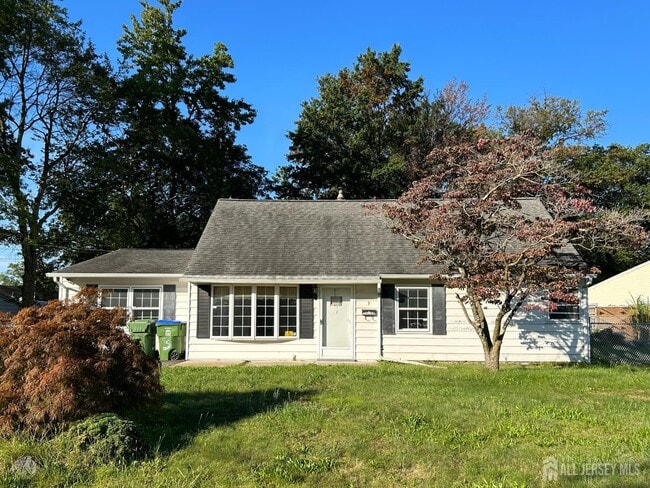 property at 3 Stiles Rd