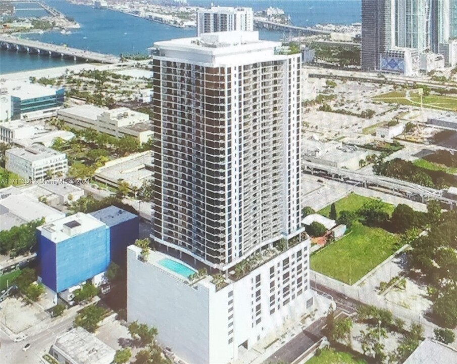 1600 NE 1st Ave in Miami, FL - Building Photo