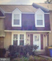 10877 Olde Woods Way in Columbia, MD - Building Photo