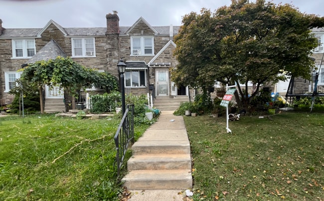 property at 3140 Longshore Ave