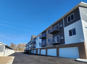 South Point Apartments in New York Mills, MN - Foto de edificio - Building Photo