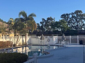 670 Green Valley Rd in Palm Harbor, FL - Building Photo - Building Photo