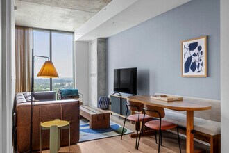 48 East Ave in Austin, TX - Building Photo - Building Photo