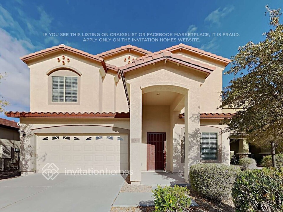 17588 W Lundberg St in Surprise, AZ - Building Photo