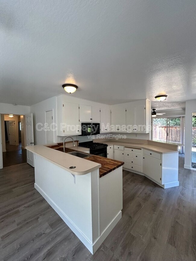 property at 5535 Olinda Rd