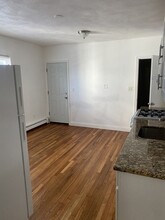 138 Walnut Ave, Unit #1 in Revere, MA - Building Photo - Building Photo