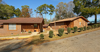 Golden Leaf Apartments in Quincy, FL - Building Photo - Building Photo