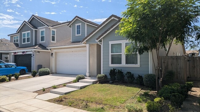 6169 E Vassar Ave in Fresno, CA - Building Photo - Building Photo