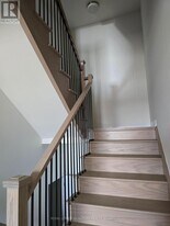 30 Twinflower Wy in Brampton, ON - Building Photo
