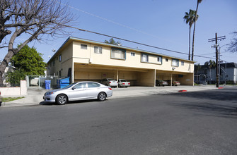 6205 Fulton Ave in Van Nuys, CA - Building Photo - Building Photo