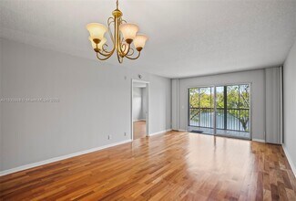 12900 SW 13th St in Pembroke Pines, FL - Building Photo - Building Photo