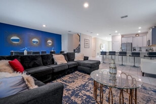 4555 Narrative Ln in Kissimmee, FL - Building Photo